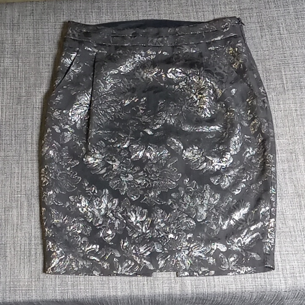 Women's Pencil Skirt Size Medium